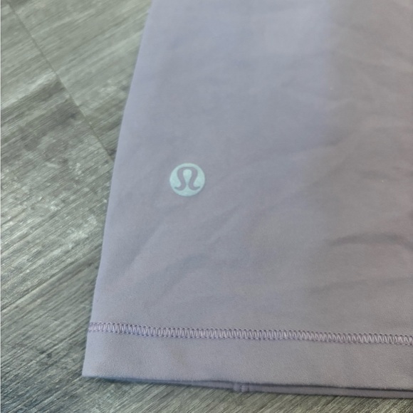 NWT Lululemon Athletica Light Purple Cross-Back Tank Top - Size 12 - Picture 4 of 6
